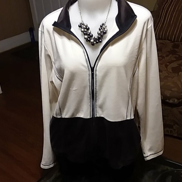 KIM ROGERS - Picture 2 of 3